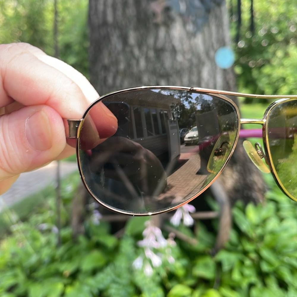 Ralph Lauren Gold Aviator Sunglasses with Black Case - Picture 9 of 12